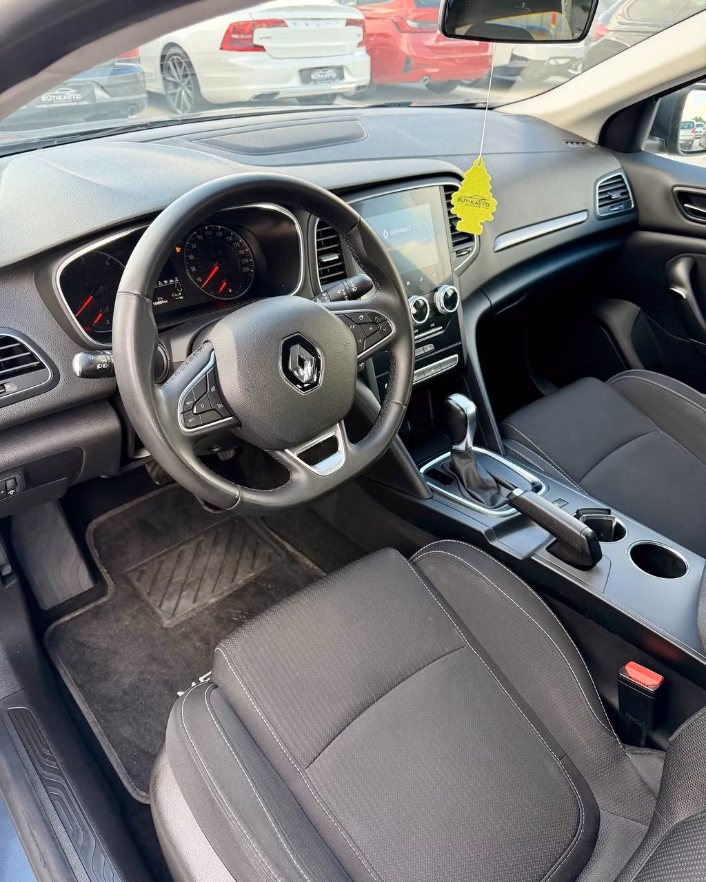 Renault Megane фото 15