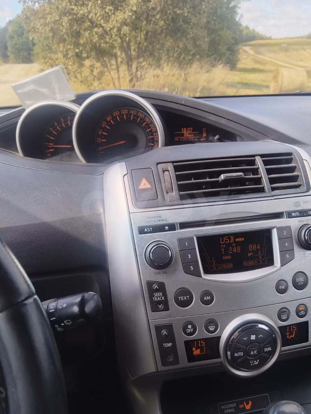 Toyota Verso фото 6