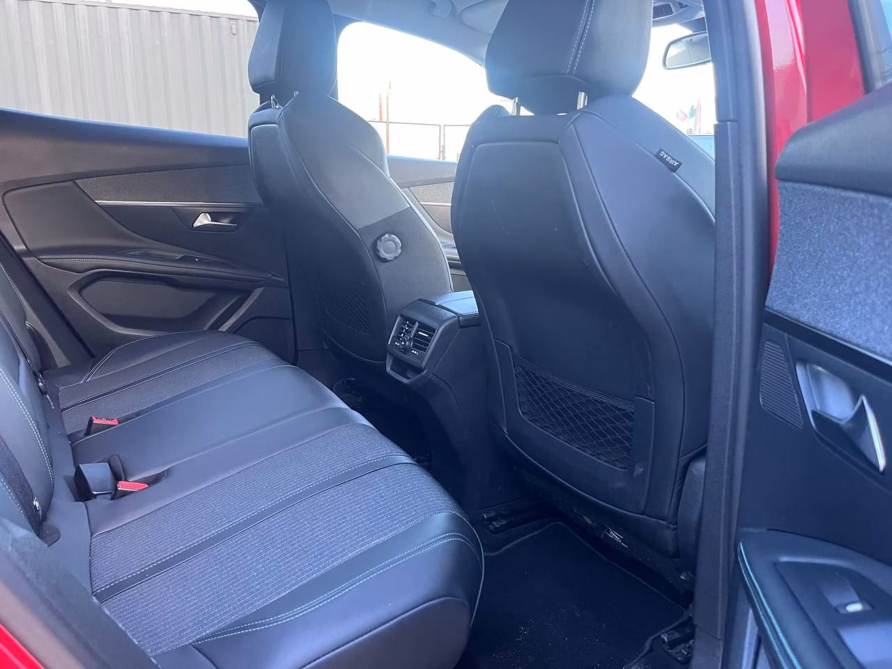 Peugeot 3008 фото 18