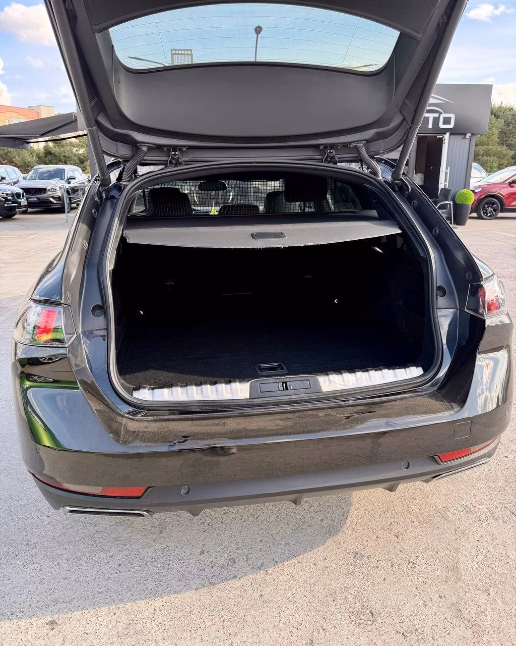 Peugeot 508 фото 14