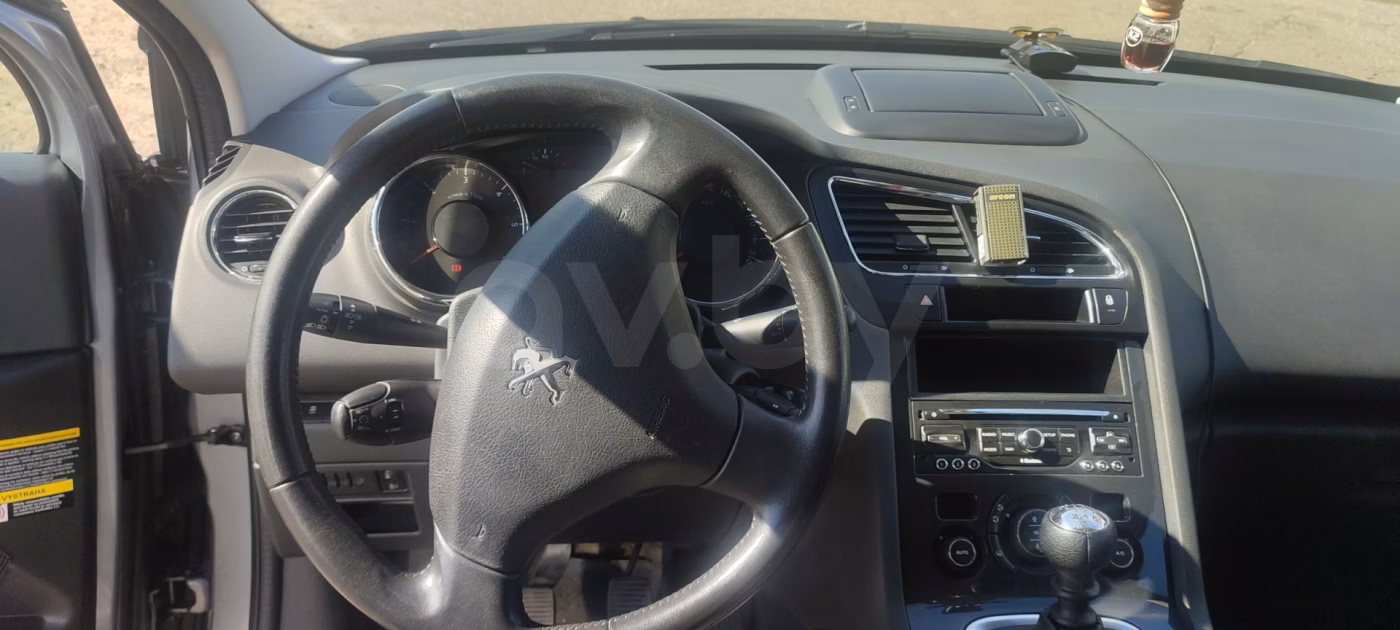 Peugeot 5008 фото 4