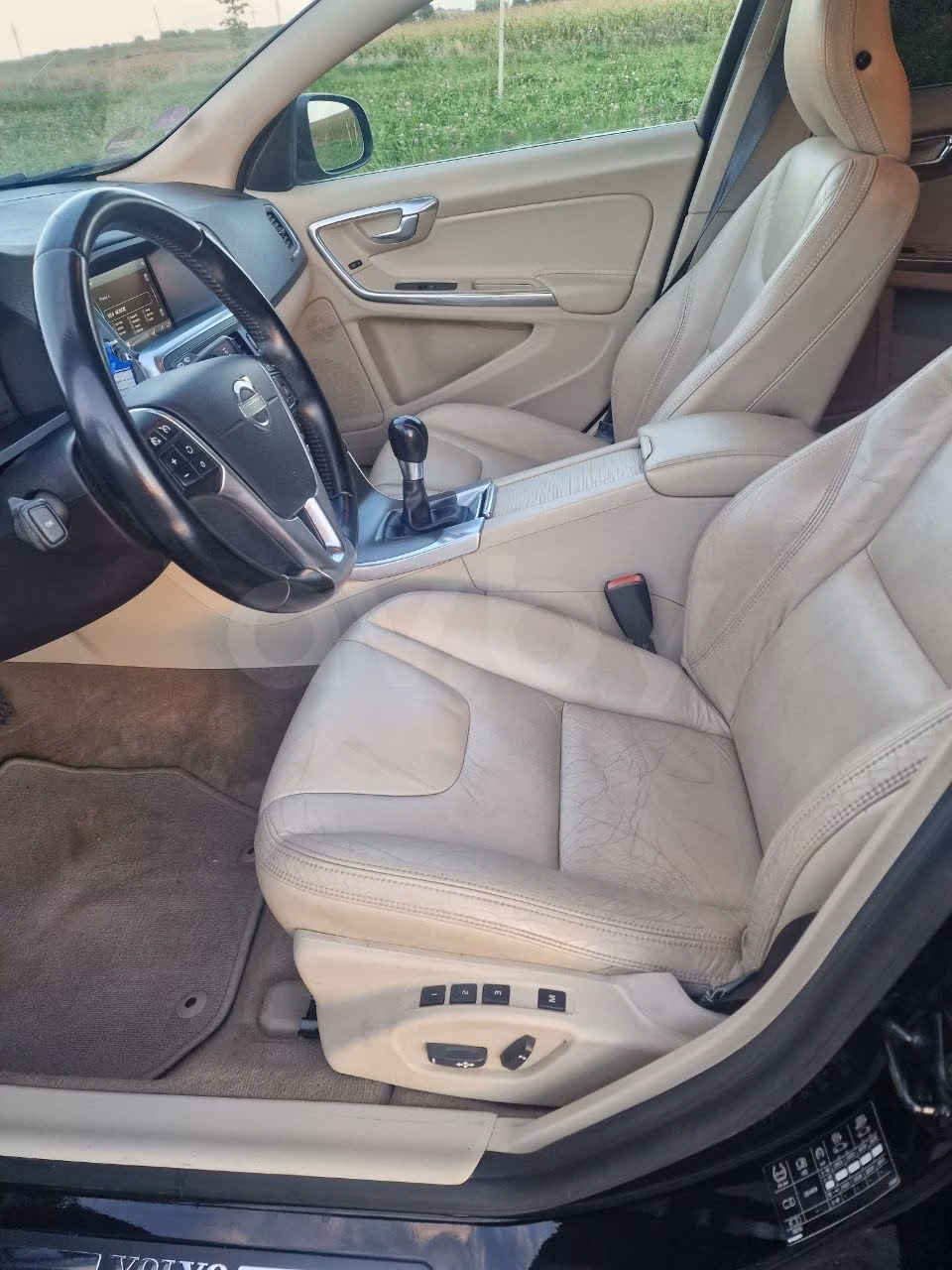 Volvo V60 фото 10