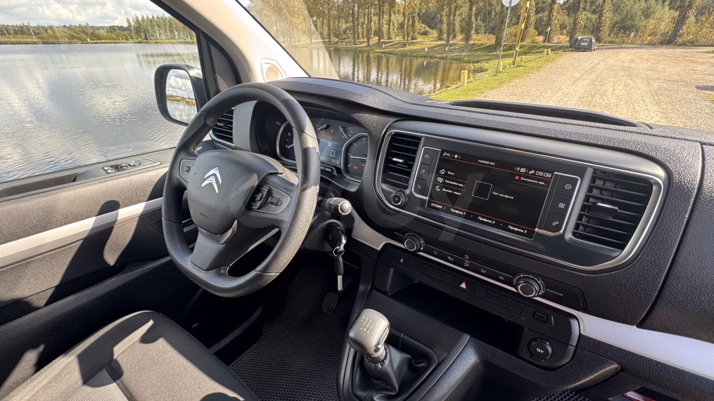 Citroen SpaceTourer фото 9
