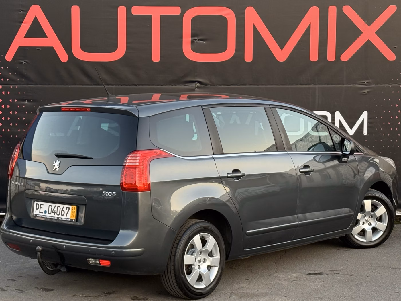 Peugeot 5008 фото 6