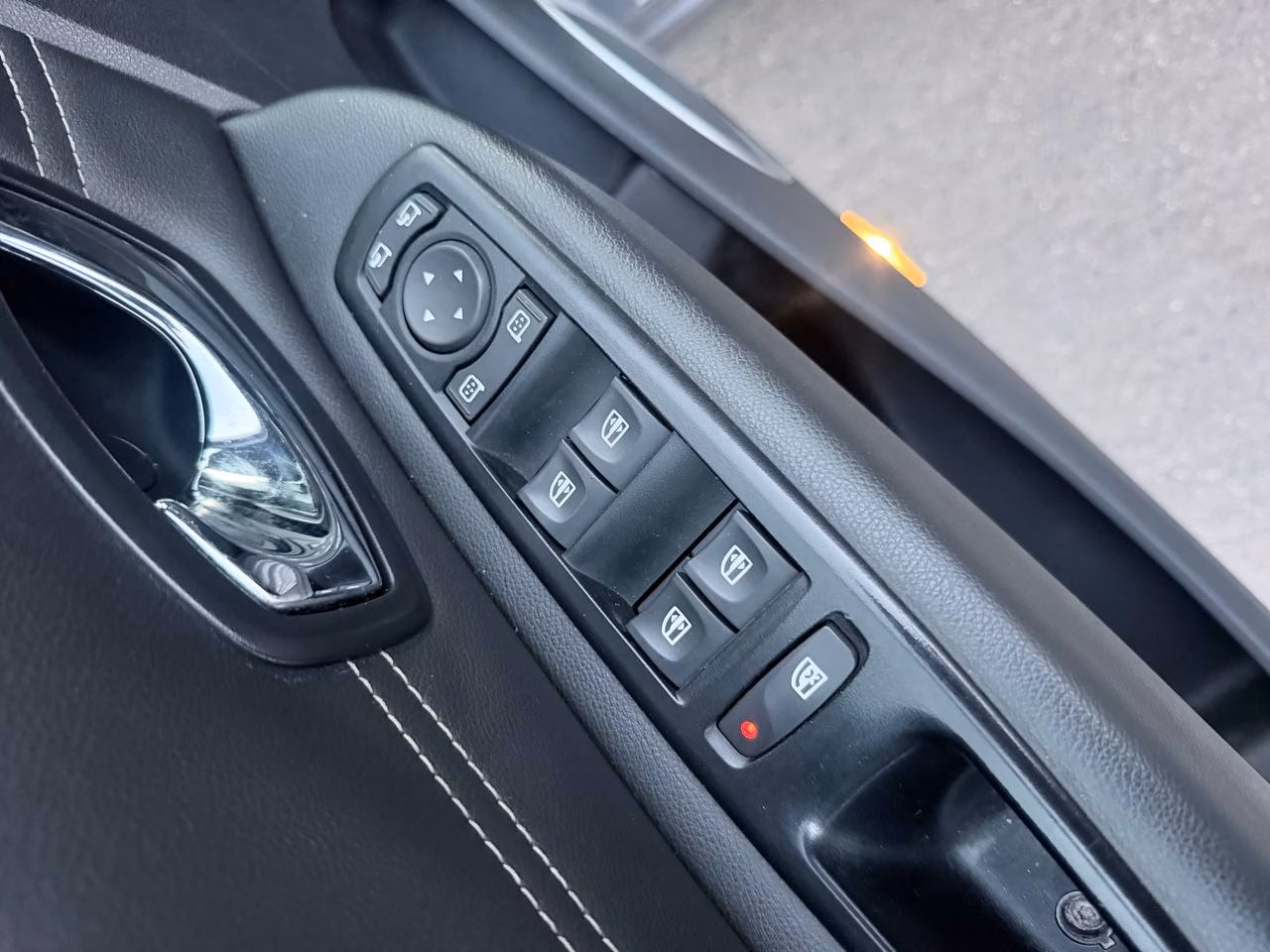 Renault Scenic фото 11