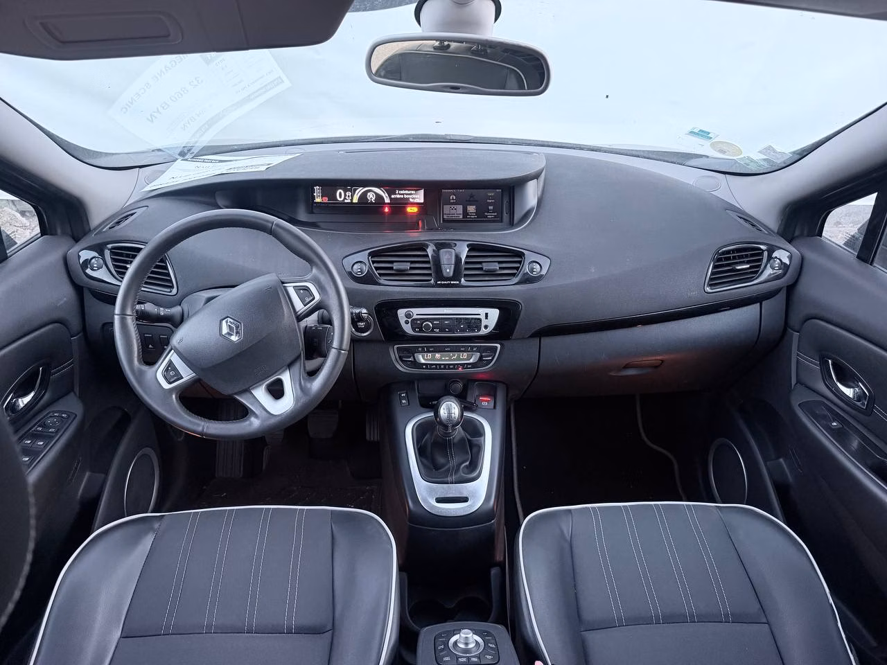 Renault Scenic фото 9