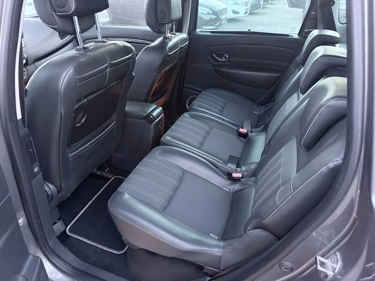 Renault Scenic фото 12
