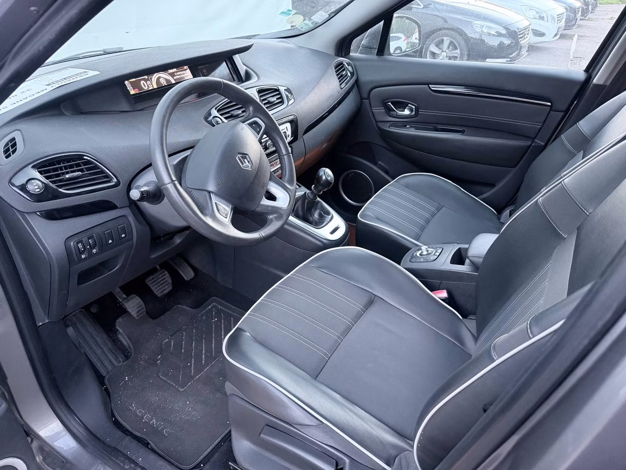 Renault Scenic фото 8