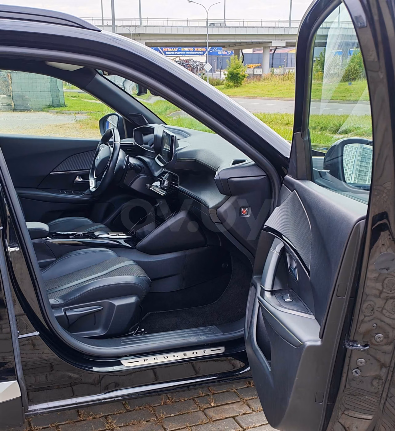 Peugeot 2008 фото 9