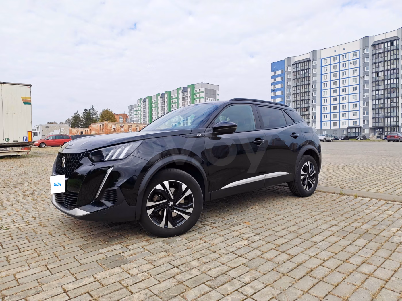 Peugeot 2008 фото 8