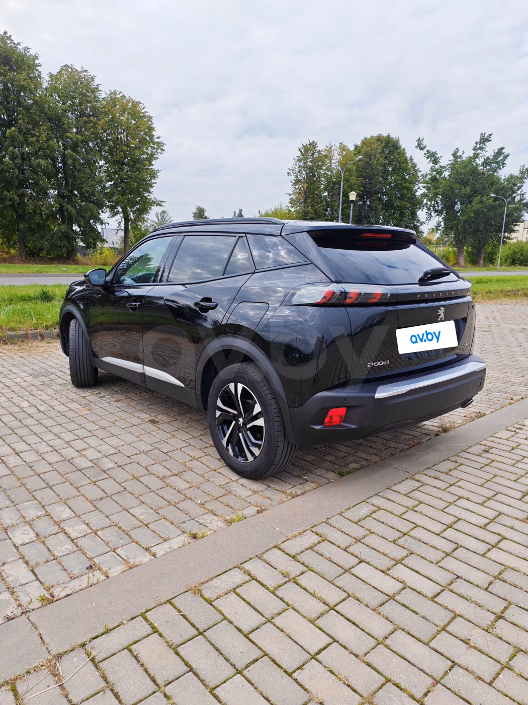 Peugeot 2008 фото 3