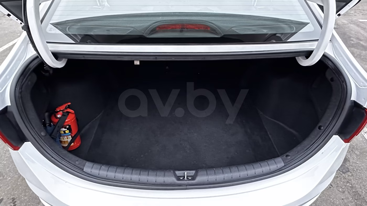 Hyundai Accent фото 18