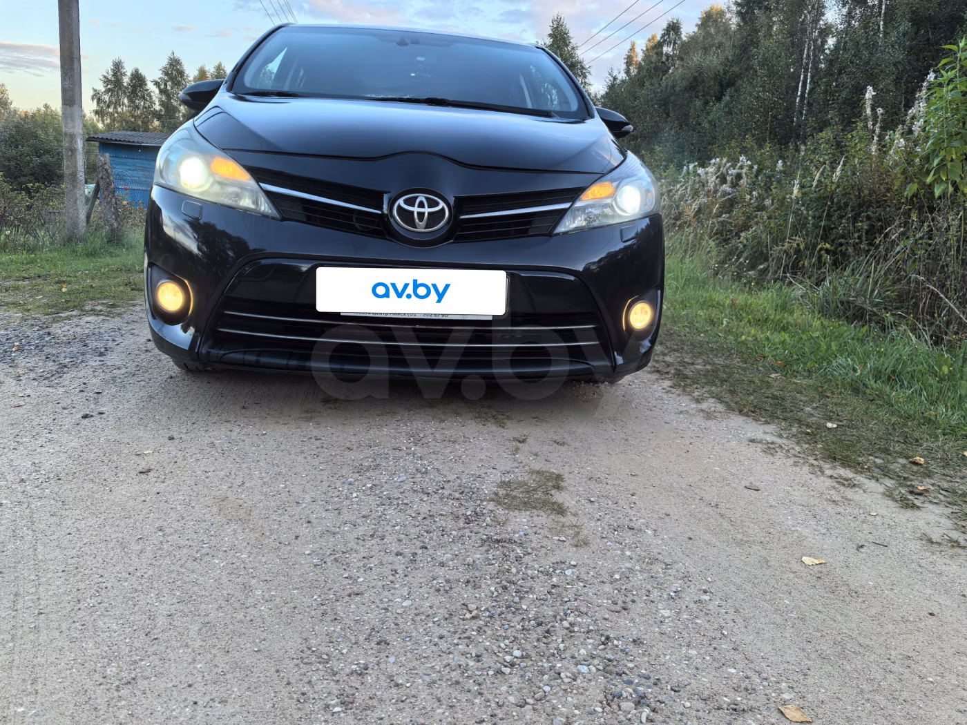 Toyota Verso фото 2