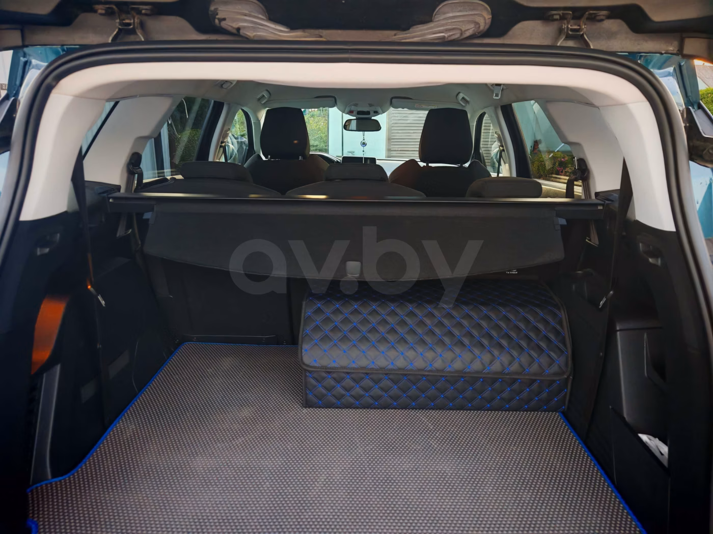 Peugeot 5008 фото 6