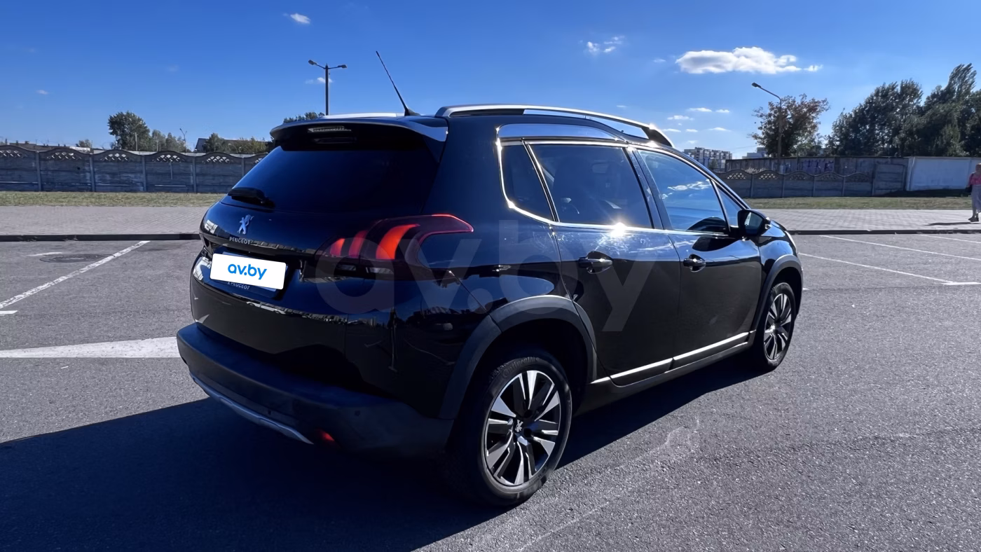 Peugeot 2008 фото 5