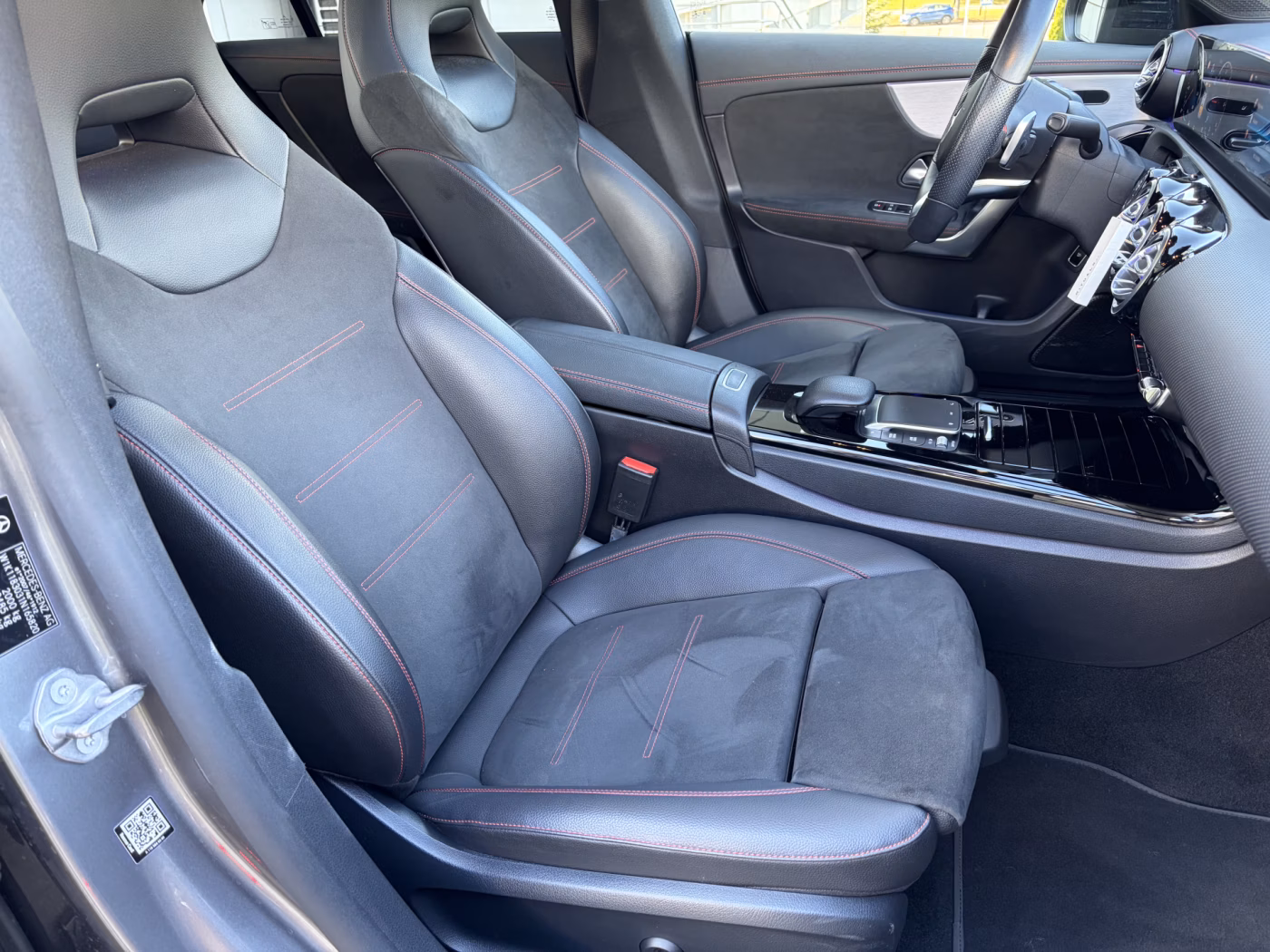 Mercedes-Benz CLA фото 14