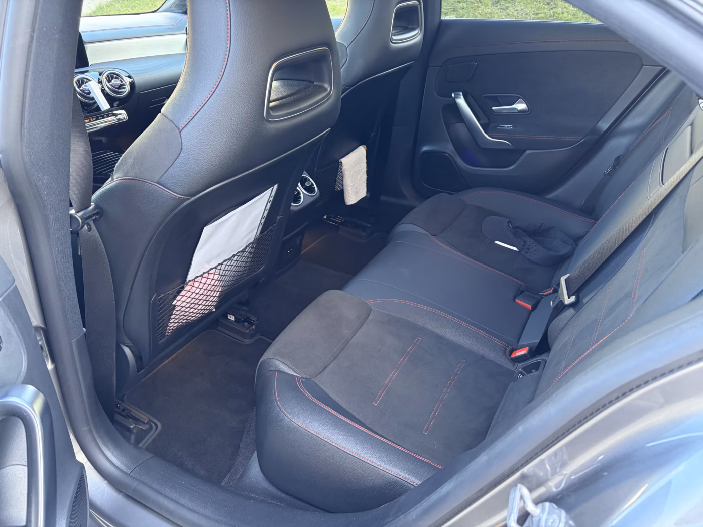 Mercedes-Benz CLA фото 11