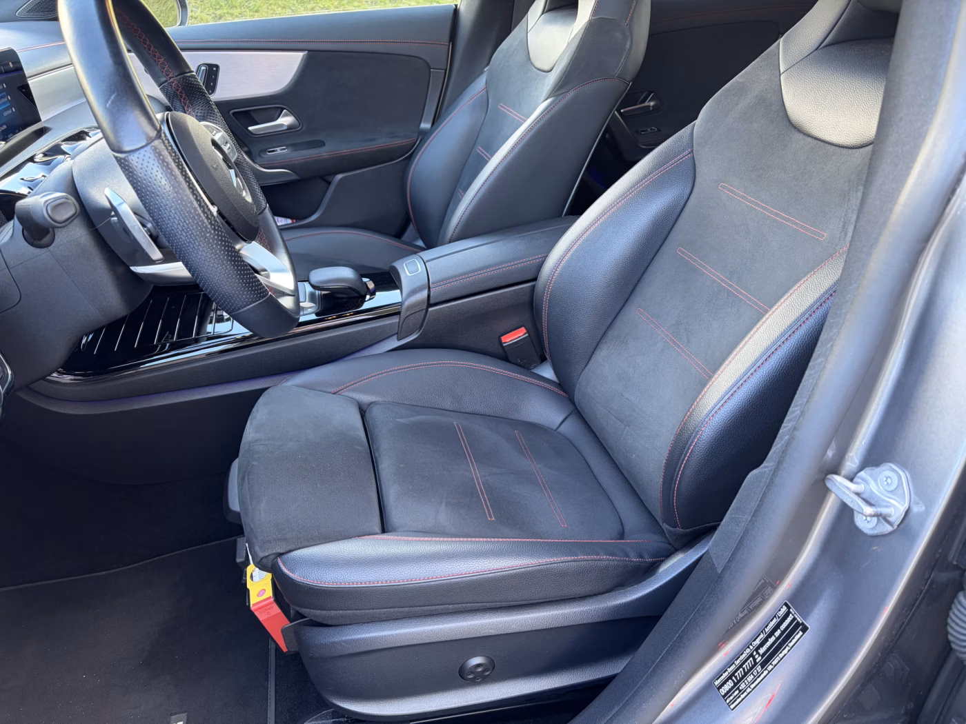 Mercedes-Benz CLA фото 10