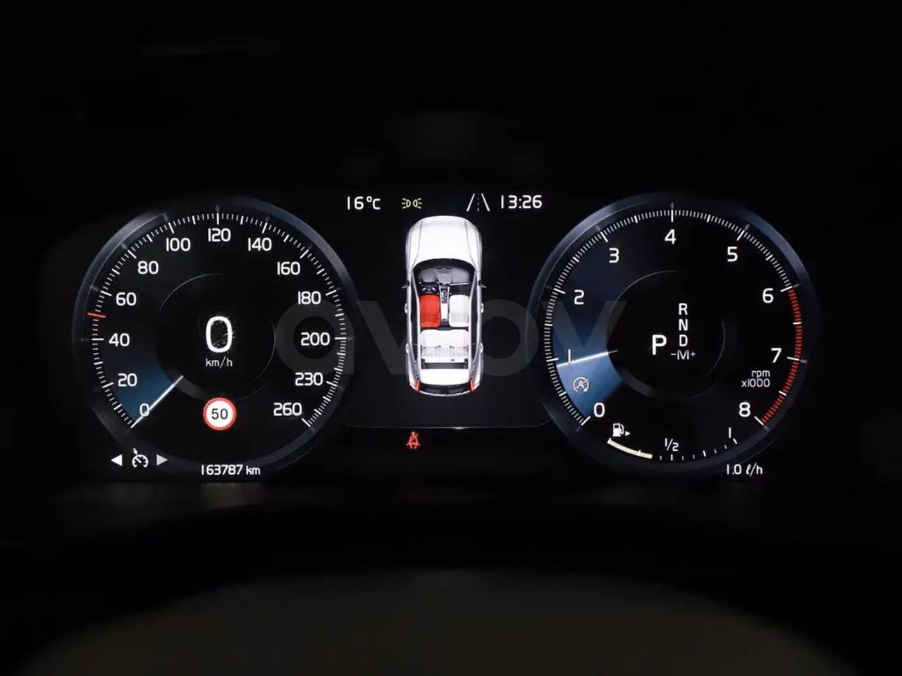 Volvo XC40 фото 17