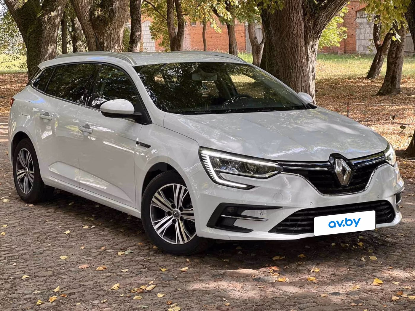 Renault Megane фото 2