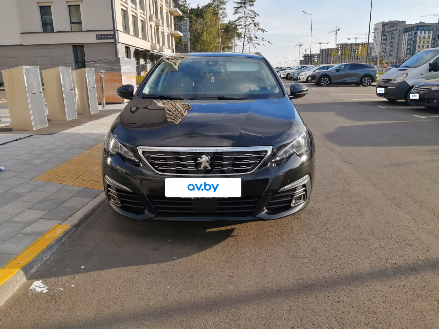 Peugeot 308 фото 2