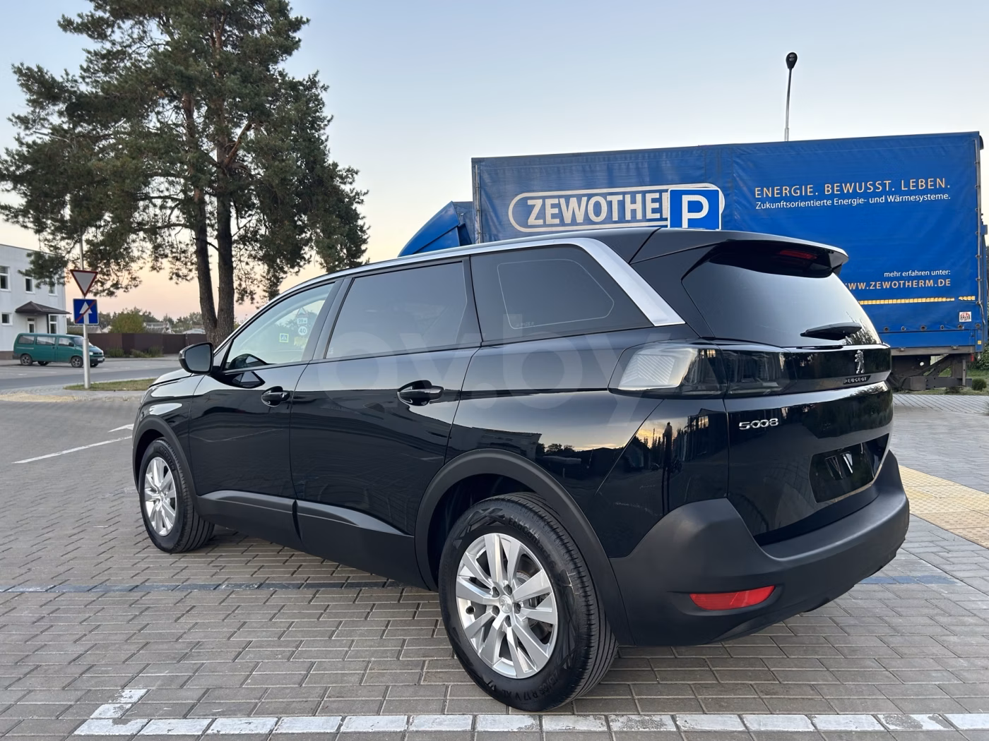 Peugeot 5008 фото 5