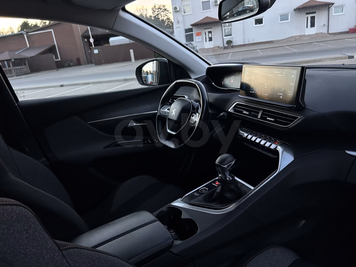 Peugeot 5008 фото 15