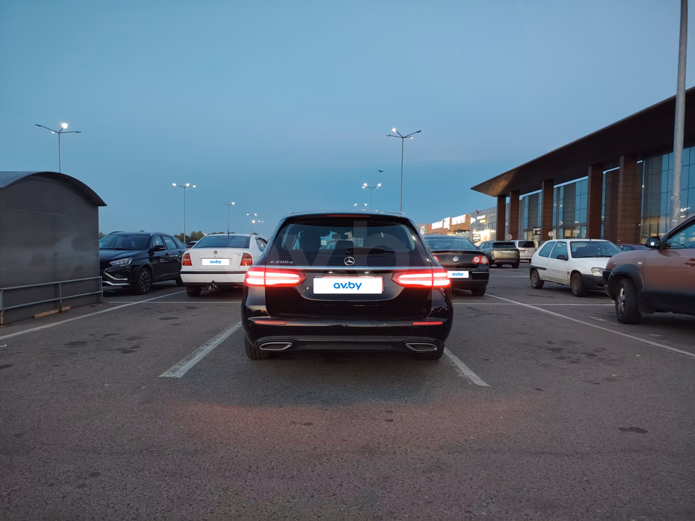 Mercedes-Benz E-Класс фото 6
