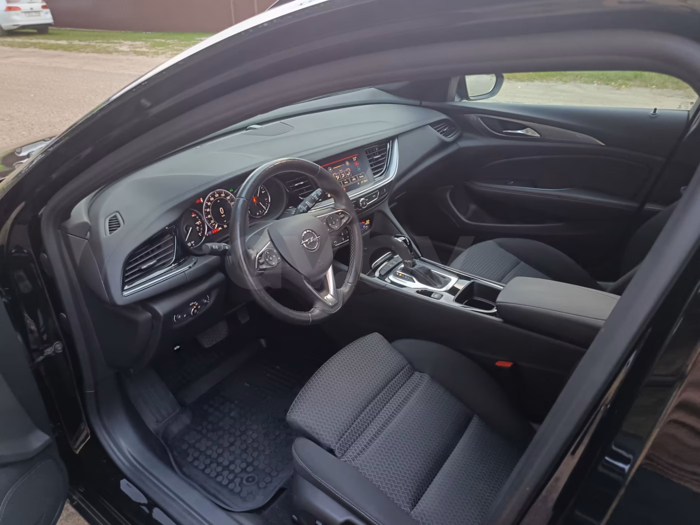 Opel Insignia фото 15