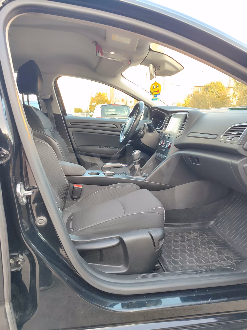 Renault Megane фото 12