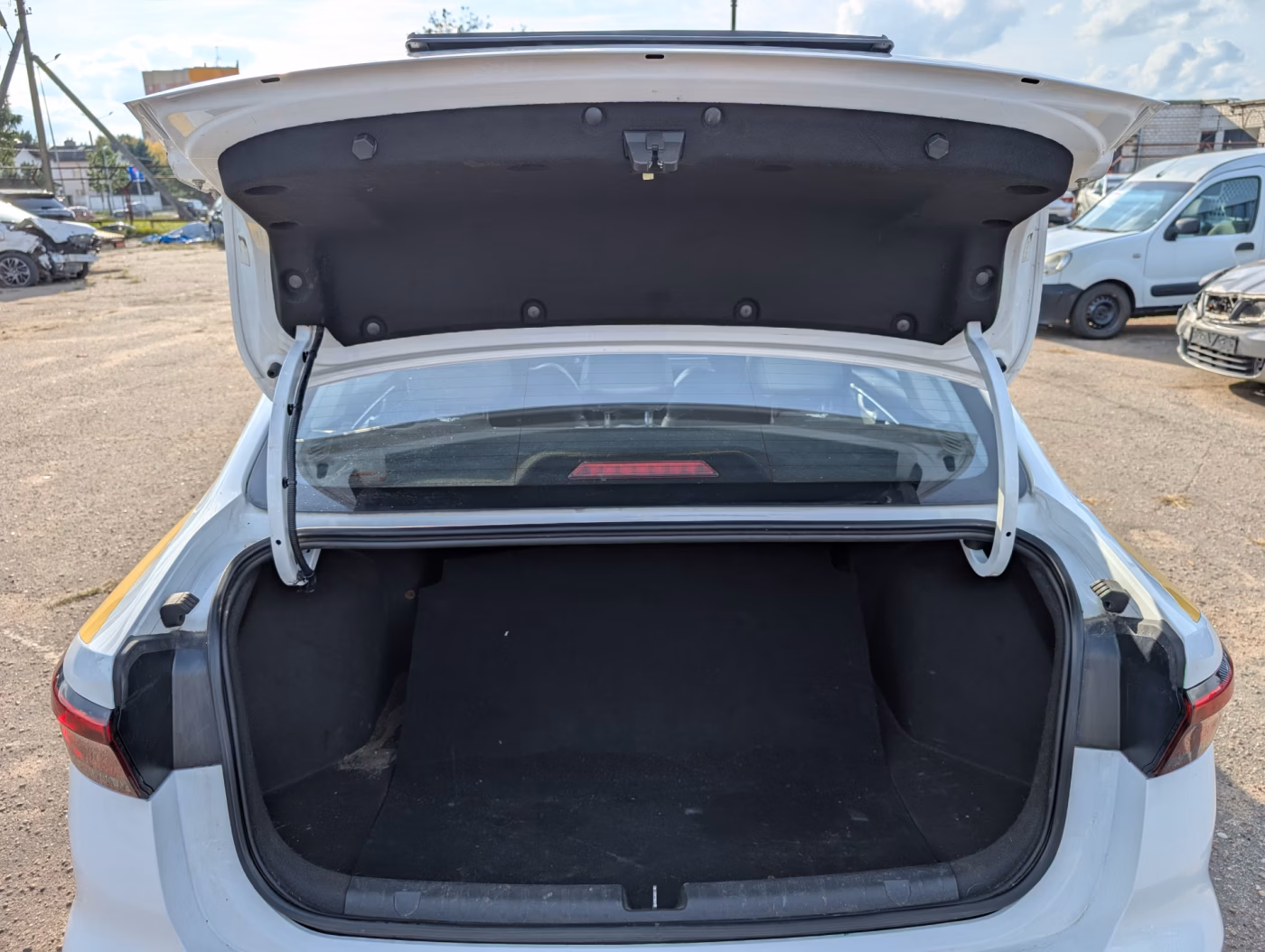 Geely Emgrand фото 23