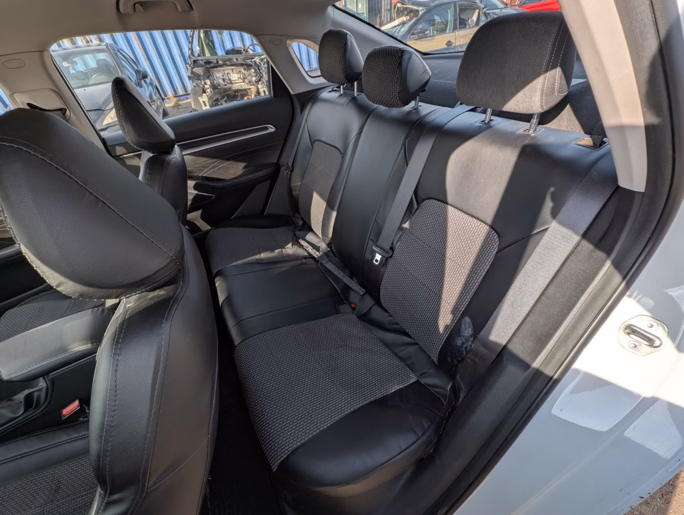 Geely Emgrand фото 16