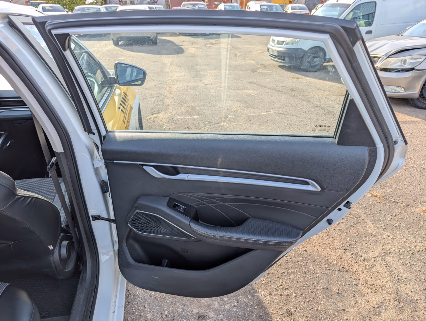 Geely Emgrand фото 21