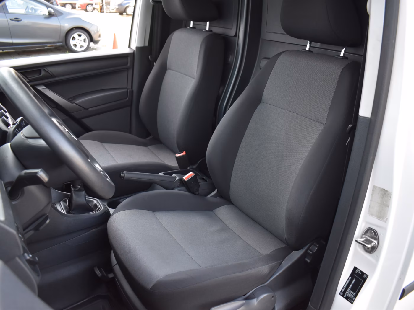 Volkswagen Caddy MAXI фото 9
