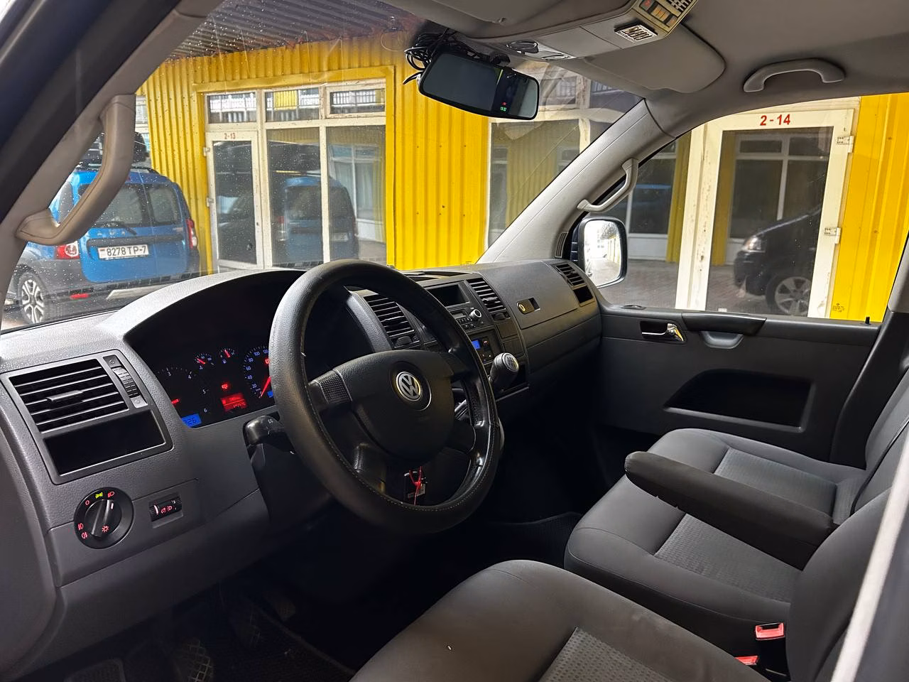 Volkswagen Caravelle фото 7