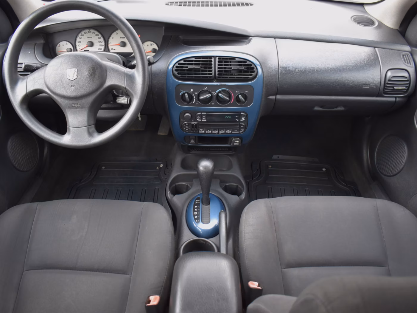Dodge Neon фото 9