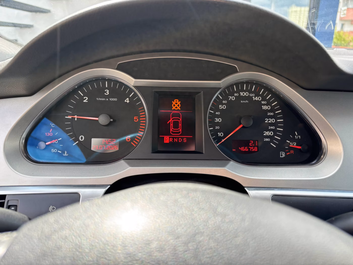 Audi A6 фото 11