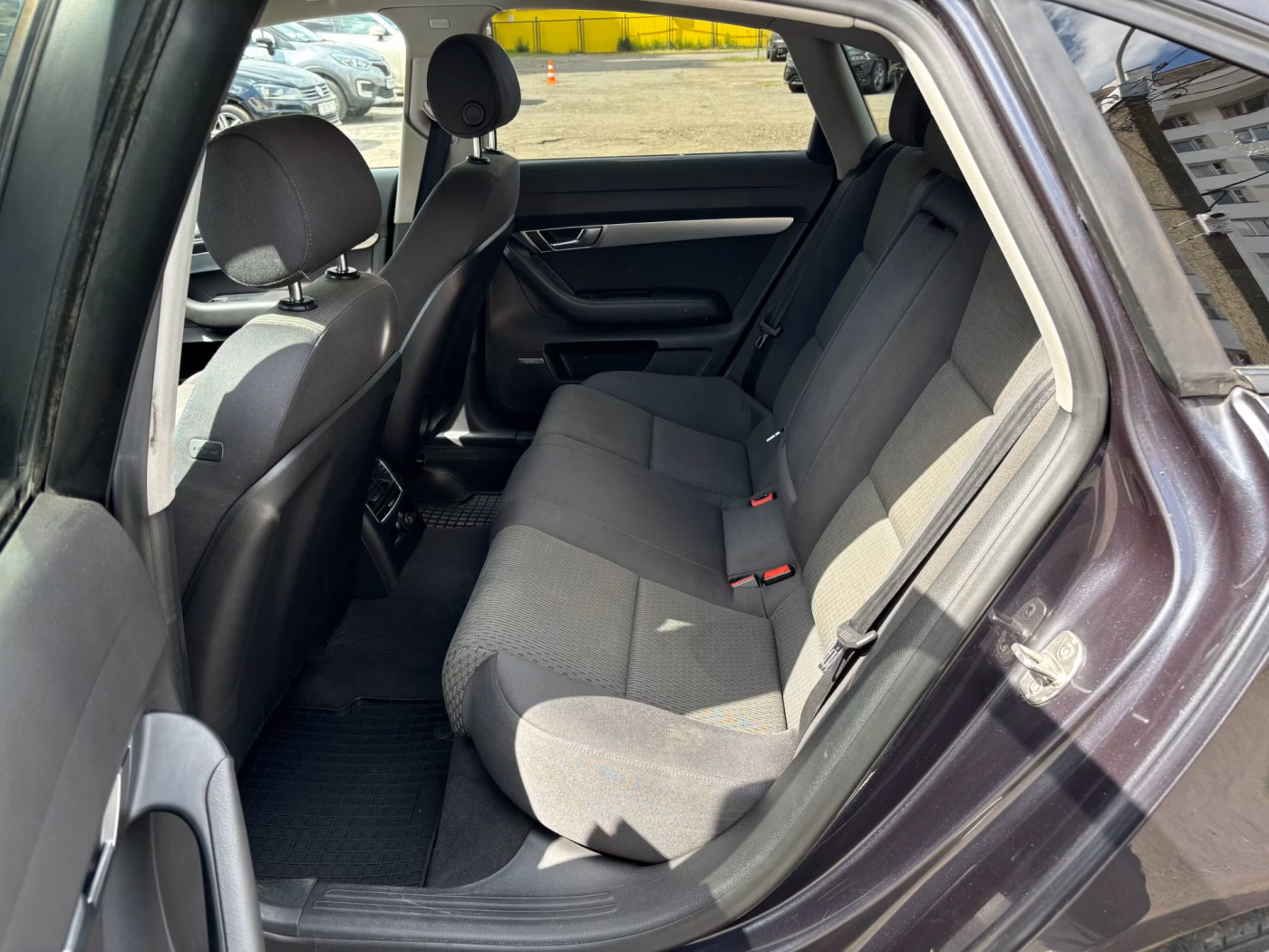 Audi A6 фото 16