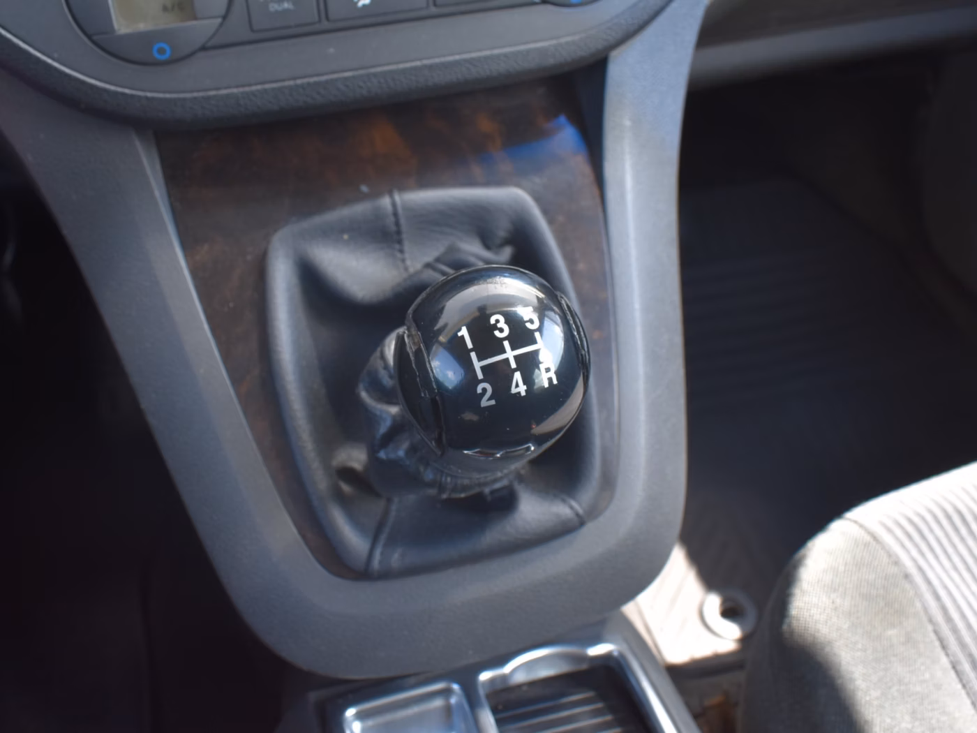 Ford C-MAX фото 23