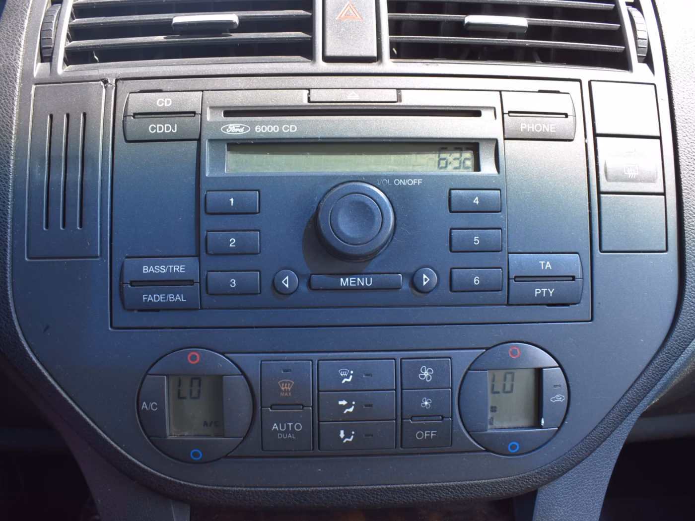 Ford C-MAX фото 22