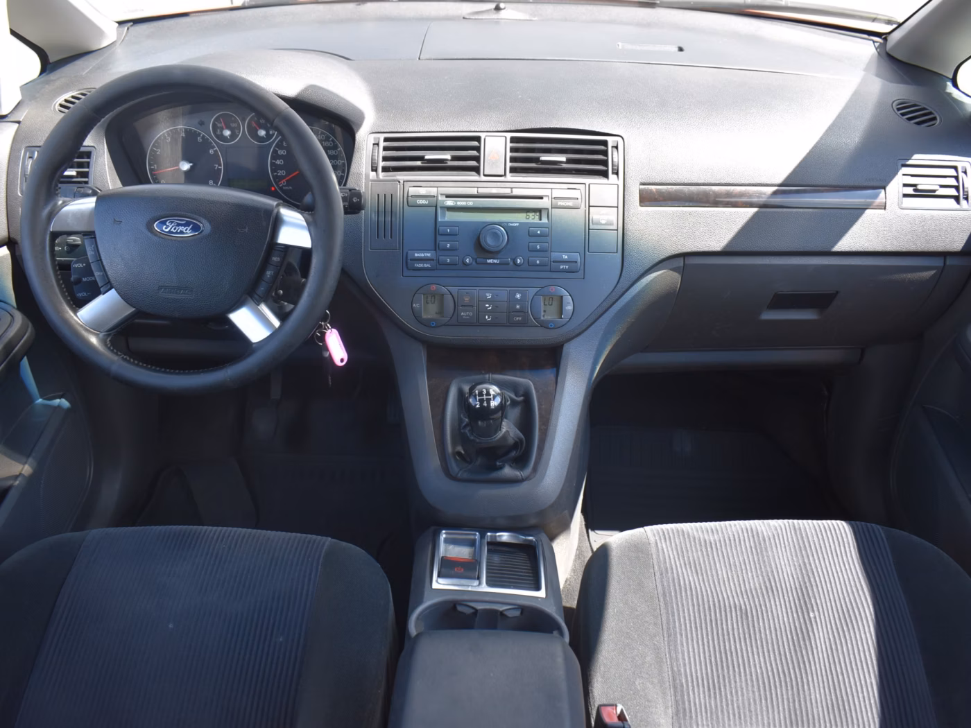 Ford C-MAX фото 14