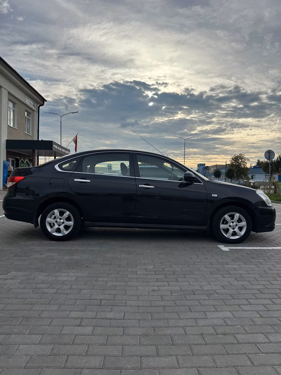 Nissan Almera фото 8