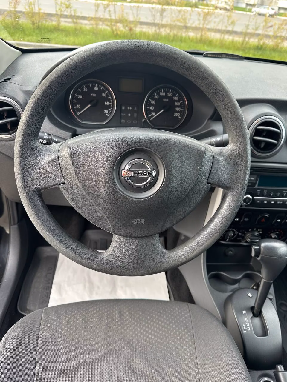 Nissan Almera фото 9