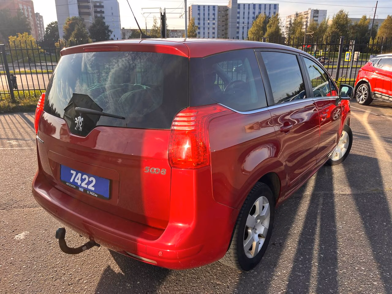 Peugeot 5008 фото 5