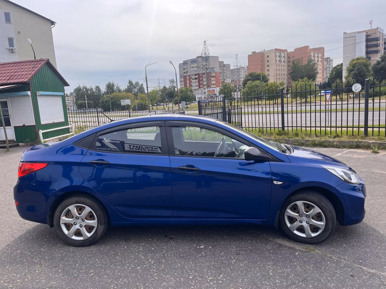 Hyundai Solaris фото 3