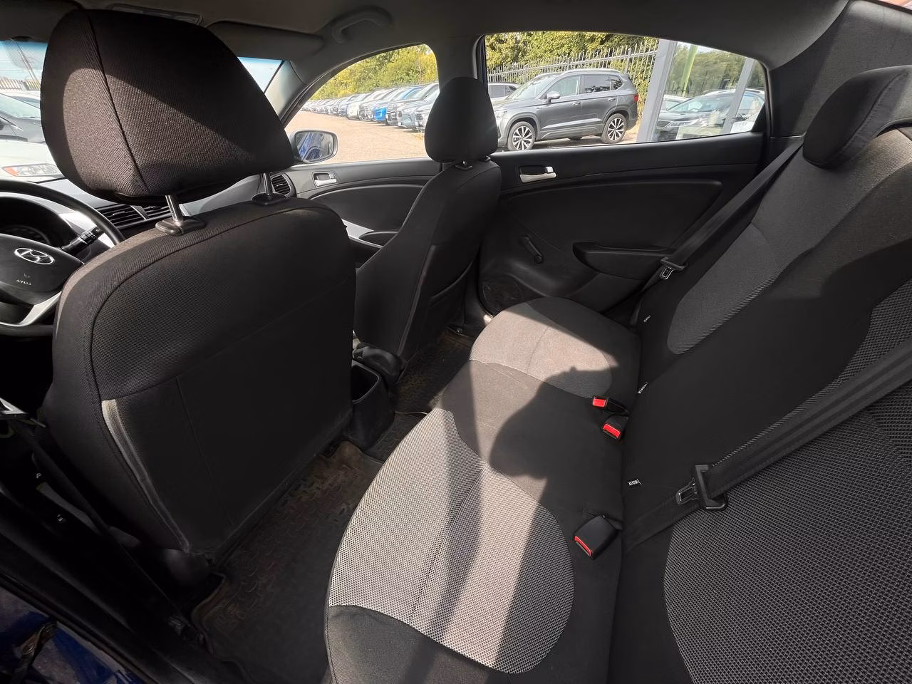 Hyundai Solaris фото 12