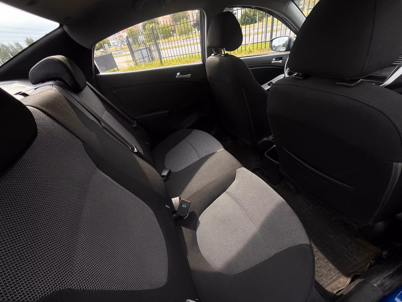 Hyundai Solaris фото 13