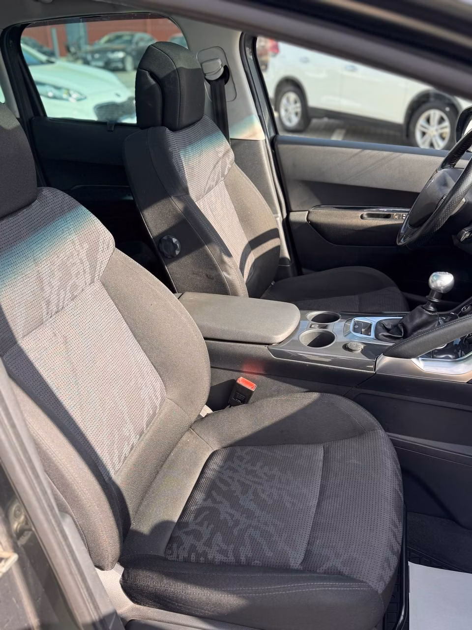 Peugeot 3008 фото 10