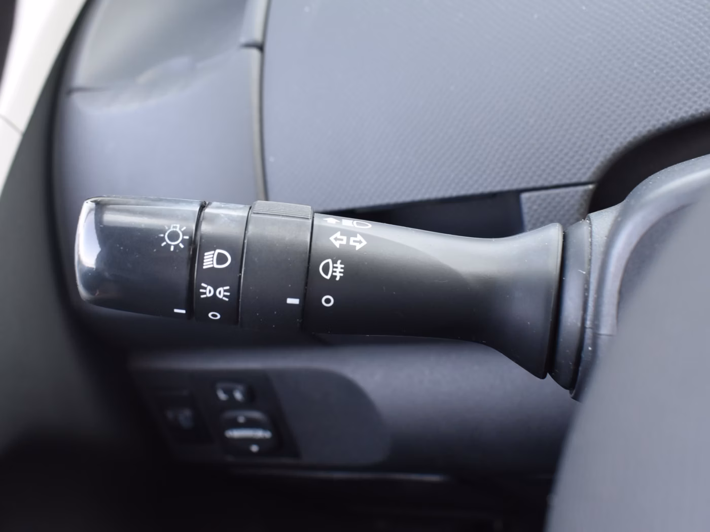 Toyota Yaris фото 21