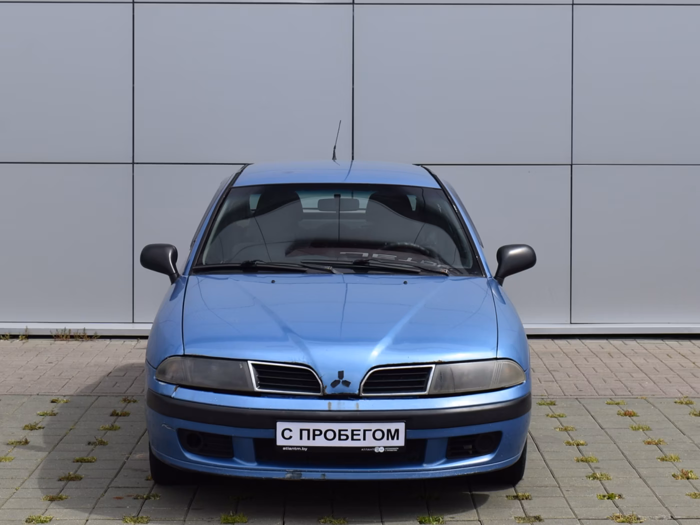 Mitsubishi Carisma фото 6